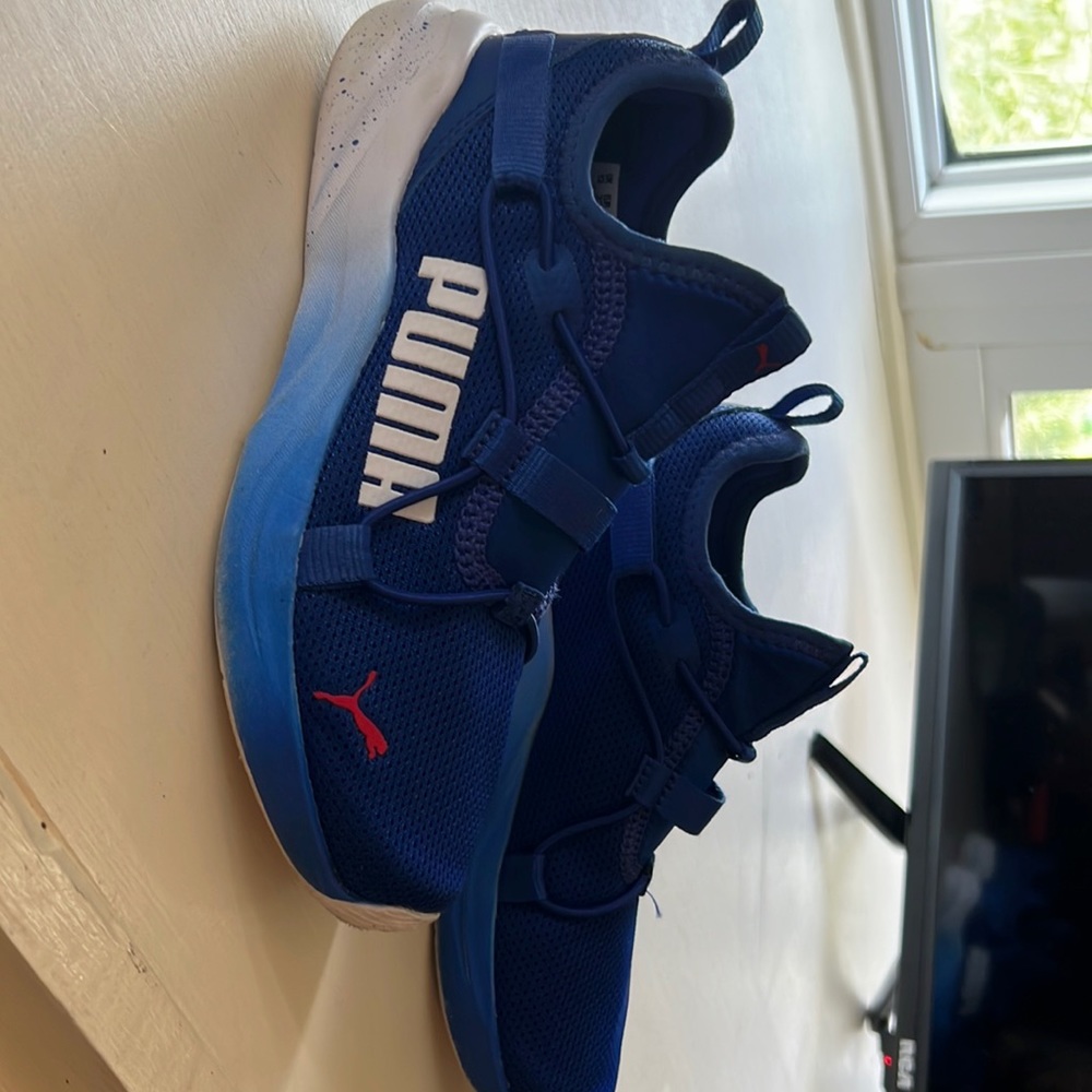 Barely worn little boys puma soft foam + Royal blue sneakers with ombre sole.